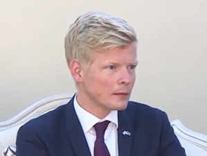 غروندبرغ: انخراط الحوثي في الحرب يطيل معاناة المدنيين