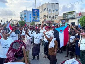 علم الجنوب يتصدر فعاليات المطلع السنوي لعقل باعوين بالشحر