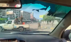 بتوجيهات سعودية.. قوات أمنية تمنع المواطنين من دخول المعلا والتواهي