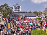 عدن تكسر أقفال التهميش.. انتفاضة لفتح مقار الانتقالي واستعادة السيادة السياسية