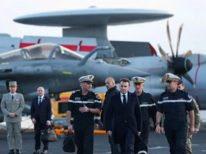 البحرية الفرنسية: لا مؤشرات على وجود ألغام في مضيق هرمز