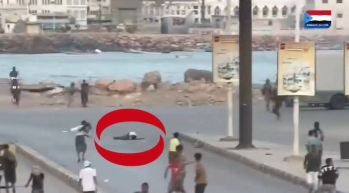 المكلا تحت مقصلة القمع.. إدانة واسعة لحملات الاعتقال وتحذير من "انفجار شعبي" وشيك المكلا تحت مقصلة القمع.. إدانة واسعة لحملات الاعتقال وتحذير من "انفجار شعبي" وشيك