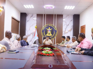 انتقالي حضرموت ينظم فعالية سلمية في المعلا تضامنا مع حضرموت