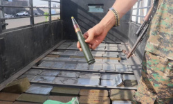 ضبط شاحنة في خورمكسر محملة بصناديق من الذخائر