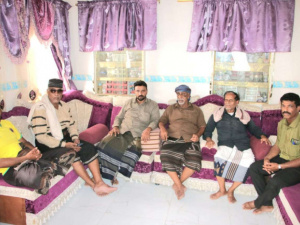 وفد من انتقالي حضرموت يتفقد جرحى تظاهرة المكلا السلمية