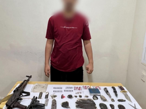 القبض على تاجر مخدرات في عدن بـ 600 جرام حشيش