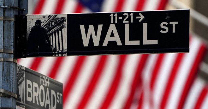 تراجع مؤشر الخوف في وول ستريت بظل انحسار المخاوف 