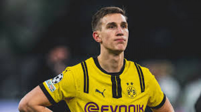 دورتموند يمدد عقد شلوتيربيك حتى 2031 ويؤمن خط دفاعه