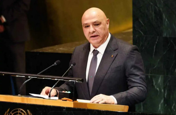 الرئاسة اللبنانية: غداً انطلاق محادثات مع إسرائيل بوساطة أمريكية الرئاسة اللبنانية: غداً انطلاق محادثات مع إسرائيل بوساطة أمريكية