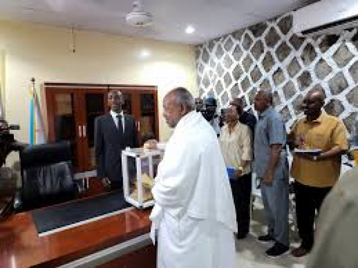 فوز رئيس جيبوتي في الانتخابات بنسبة 97.8% 