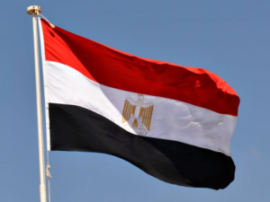 مصر تدعو لتغليب الدبلوماسية بين أمريكا وإيران