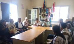 انتقالي زنجبار يوجه بتحديث قاعدة بيانات النازحين في المديرية