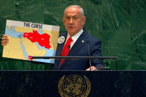 نتنياهو يحدد أعداءه باللون الأحمر على خريطة للشرق الأوسط