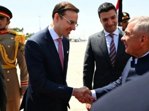 حاكم جمهورية تتارستان يصل مصر