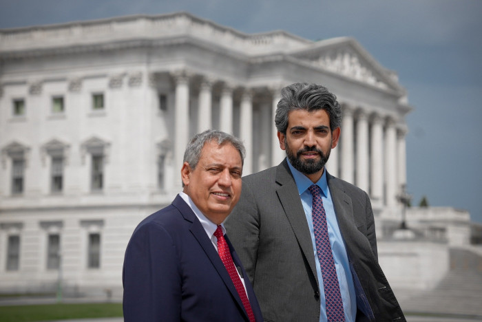 عمرو البيض يصل إلى واشنطن لبحث التهديدات الحوثية 