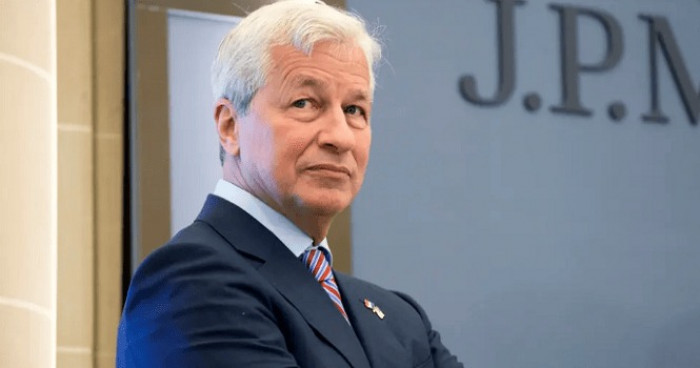 ديمون يطمئن الأسواق: الائتمان الخاص ليس خطراً منهجياً 