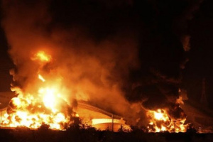 قصف متبادل بين إسرائيل وحزب الله قبيل دخول وقف إطلاق النار حيّز التنفيذ