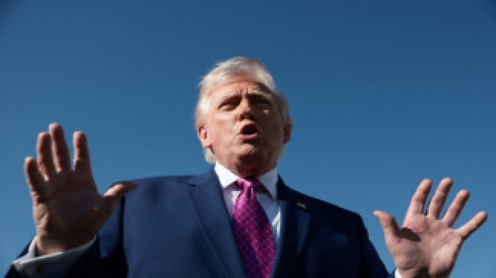 ترامب يرحب بإعلان إيران فتح مضيق هرمز أمام حركة الملاحة البحرية 