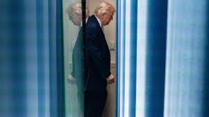 ترامب: الحصار على إيران مستمر لحين التوصل إلى اتفاق 