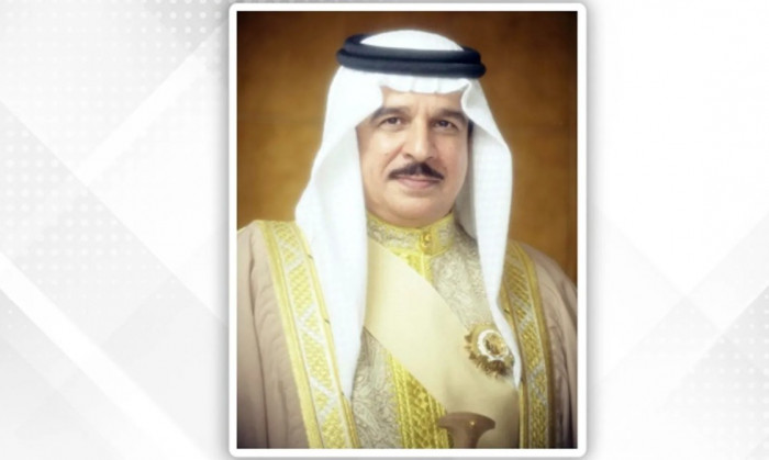 عاهل البحرين يستقبل عددا من كبار المسؤولين 