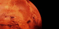 بقعة مظلمة تواصل زحفها على سطح المريخ منذ 50 عاماً
