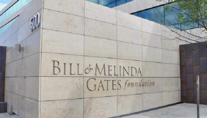 مؤسسة جيتس تعتزم شطب 500 من إجمالي قوتها العاملة 