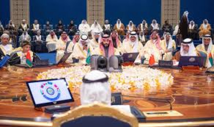 تفاصيل القمة الخليجية في جدة لبحث الرد على ضربات إيران 