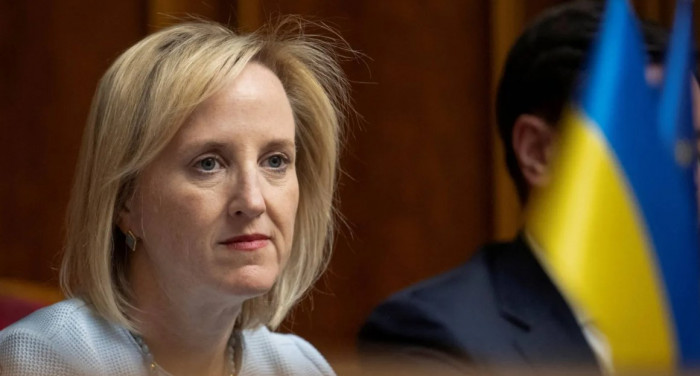 بسبب خلافات مع ترامب.. استقالة سفيرة أمريكا في أوكرانيا 