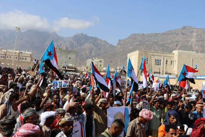 بذكرى إعلان عدن.. جماهير سقطرى تجدد تفويض الرئيس الزُبيدي