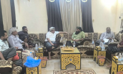 أمين الانتقالي يزور اللواء شكري برفقة وفد عسكري