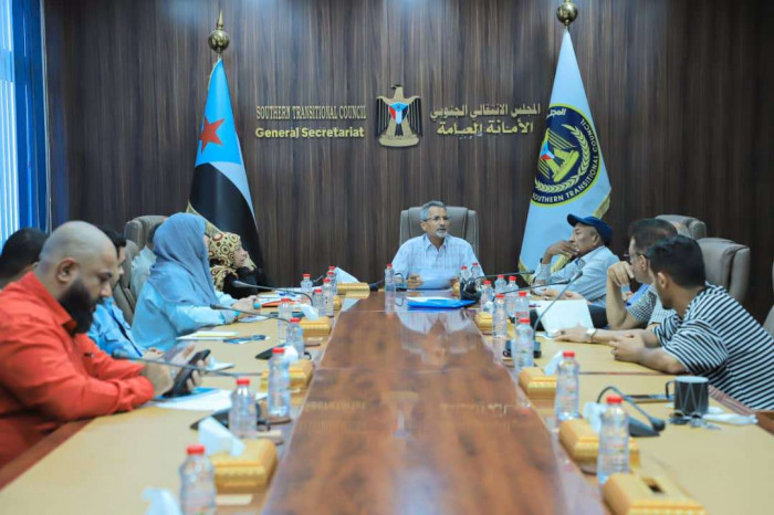 اقتصادية الانتقالي تستنكر تجديد أوامر القبض القهرية بحق قيادات المجلس