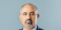 في برقية لشقيقه.. الرئيس الزُبيدي يعزي بوفاة هادي