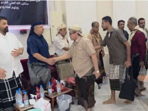 أمين "الانتقالي" يؤدي واجب العزاء في هادي