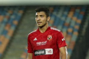 الأهلي المصري يبلغ محمد شريف بموافقته على الرحيل