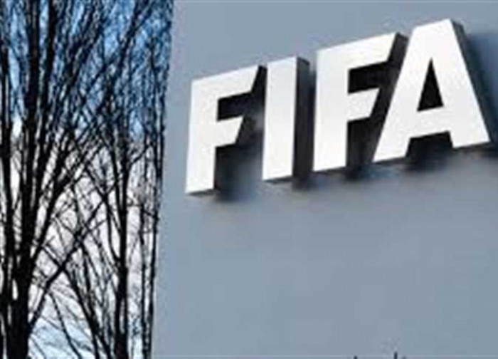 رئيس الفيفا يحذر لوس انجليس من "البرابرة السعداء" في كأس العالم رئيس الفيفا يحذر لوس انجليس من "البرابرة السعداء" في كأس العالم