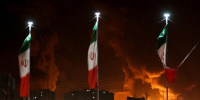 إيران تعلن الرد على الضربات الأمريكية