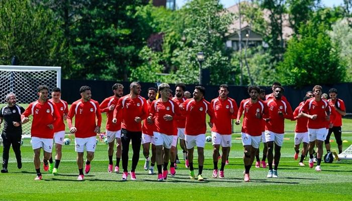 فيفا يلزم منتخب مصر بتعديل قميص المونديال.. إزالة النجوم وتغيير لون الأرقام
