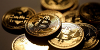 العملات المشفرة ترتد صعوداً والبيتكوين تتجاوز 63 ألف دولار