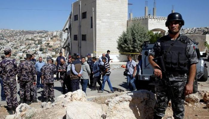 الأردن ينفذ أحكام الإعدام بحق 6 مدانين في قضايا إرهاب وجنايات الأردن ينفذ أحكام الإعدام بحق 6 مدانين في قضايا إرهاب وجنايات