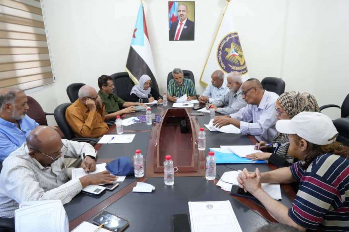 اقتصادية الانتقالي تثمن نجاح مليونية رفض الوصاية اقتصادية الانتقالي تثمن نجاح مليونية رفض الوصاية