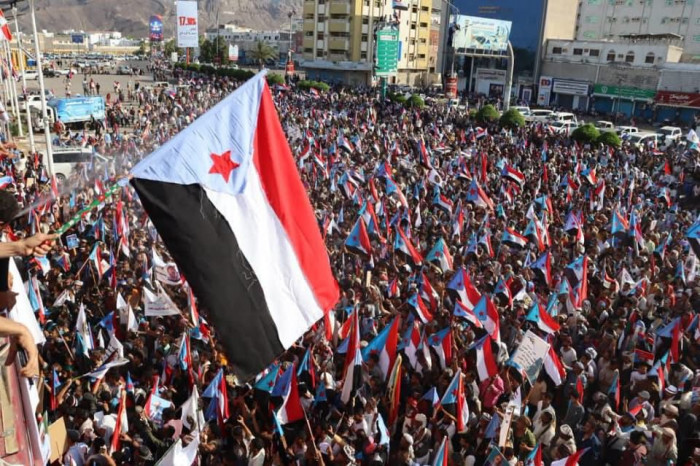 مليونية رفض الوصاية السعودية تعيد صياغة المعادلة السيادية وتحصن شرعية المجلس الانتقال…