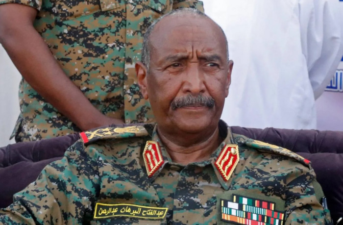مجلس السيادة السوداني يدعو المنقّبين عن الذهب لعدم تجاوز الحدود مجلس السيادة السوداني يدعو المنقّبين عن الذهب لعدم تجاوز الحدود