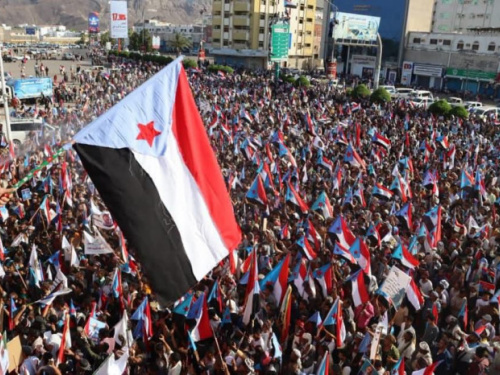 الانتحار الاستراتيجي.. كيف تهدد التسوية الإقليمية المكتسبات العسكرية للجنوب؟