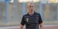 وادي دجلة يعلن وفاة مدربه السابق اليوناني تاكيس جونياس