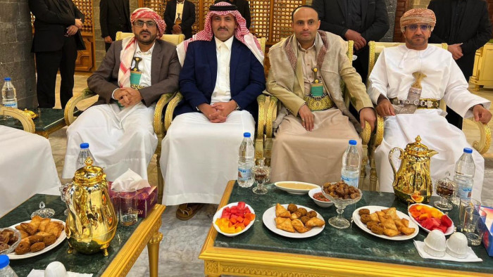 شبهات القنوات الخلفية.. تفاهمات الرياض والحوثيين تصيغ شراكة لصناعة الفوضى وتغذية الإر…