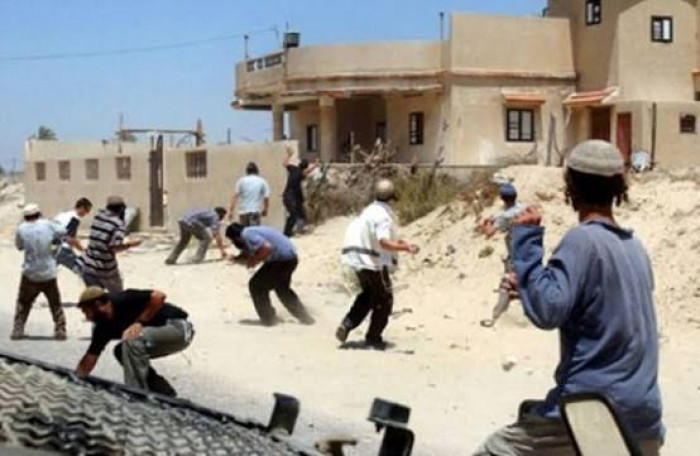 مستوطنون يهاجمون منازل الفلسطينيين في نابلس 