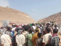اليافعي عن النخبة: حموا ساحل حضرموت ويُدفعون للعوز والمهانة