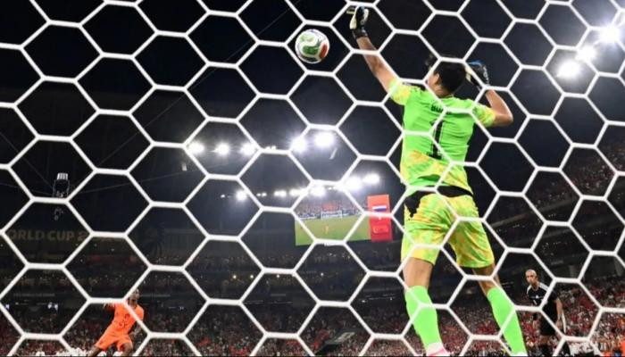 ياسين بونو.. "ملك ركلات الترجيح" يقود المغرب لمواصلة حلم مونديال 2026 ياسين بونو.. "ملك ركلات الترجيح" يقود المغرب لمواصلة حلم مونديال 2026