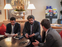 البيض يصل إلى جنيف ضمن جولة خارجية لنقل صوت شعب الجنوب