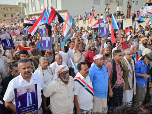 جماهير سيئون تحمل سلطة الوصاية مسؤولية تردي الخدمات